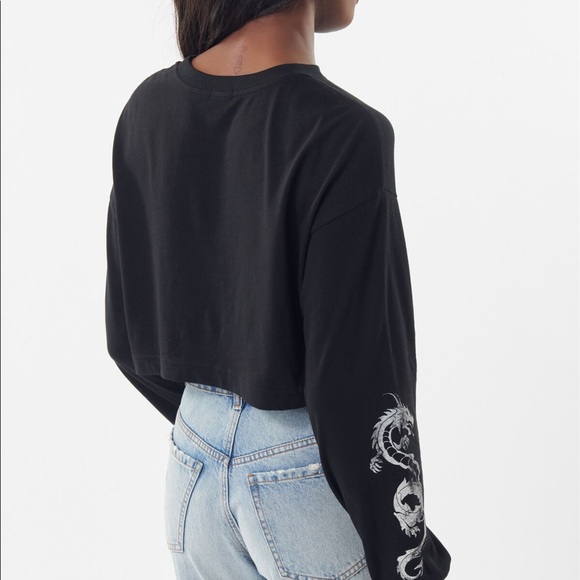 Garage black sweatshirt with dragon art sleeves - Picture 2 of 4